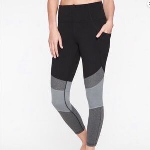 NWT Athleta Salutation Modblock Tight L